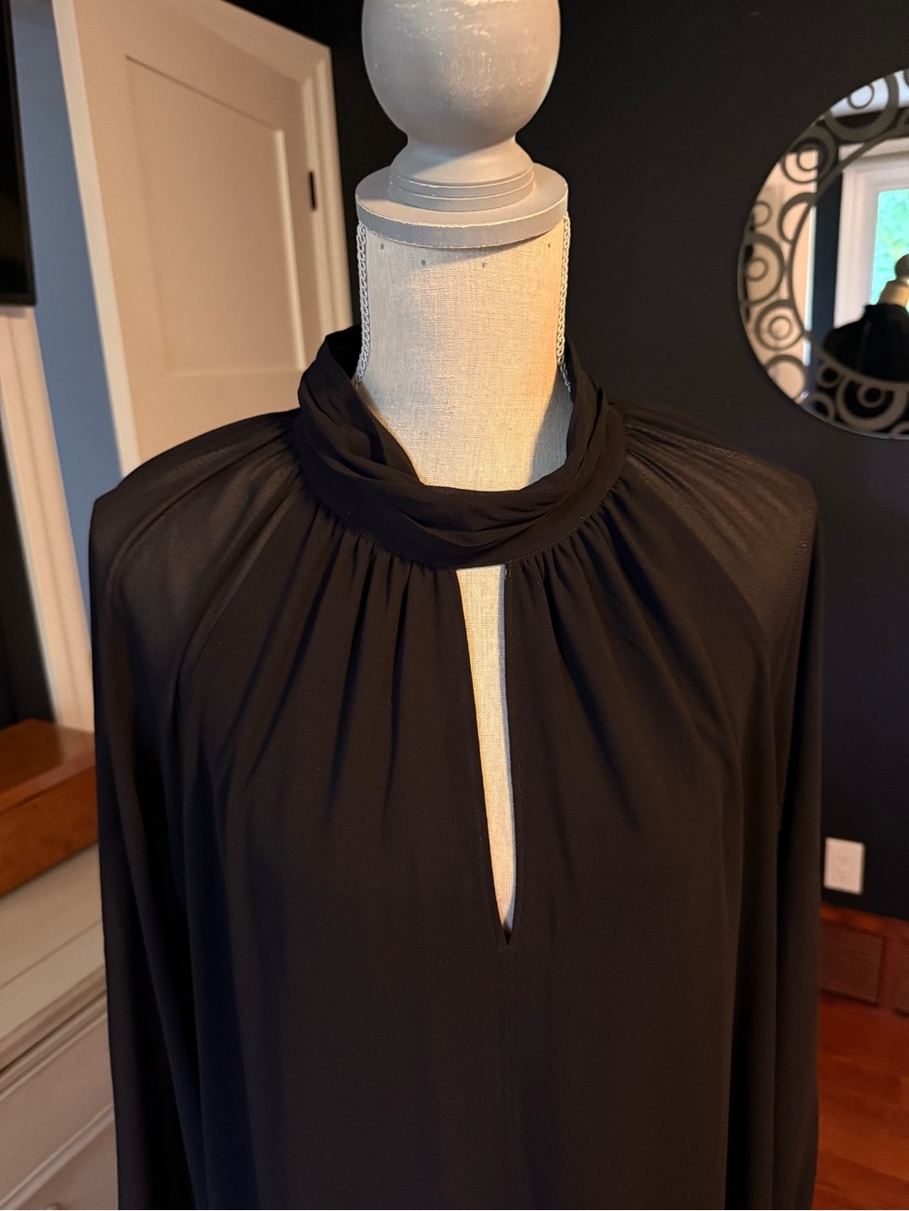 Wilfred Black Long-Sleeve Gallerina Maxi Dress with Keyhole Front - Picture 3 of 7